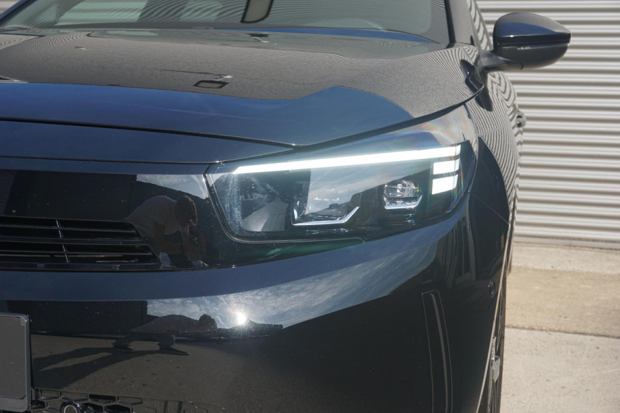 Opel Corsa 1.2 Turbo Ultimate Alcantara | Massage | All Weather banden | Winter pack | Parkpilots/Camera 180° | Keyless |