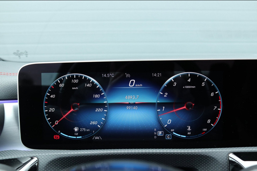 Mercedes-Benz CLA-Klasse 220 4MATIC Sfeerverlichting AMG Pakket Pano