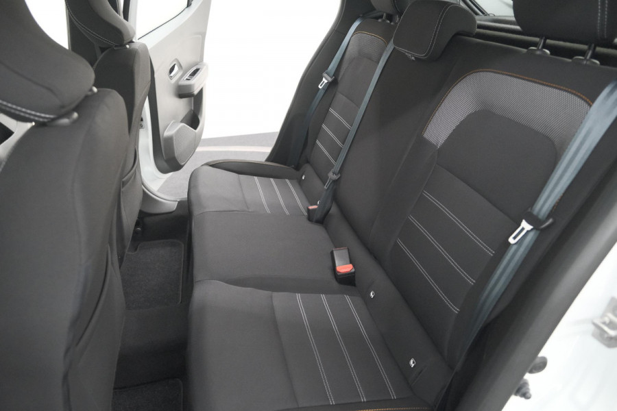 Dacia SANDERO Stepway 1.0 TCe 90 Comfort | Apple Carplay | Parkeersensoren | Cruise Control