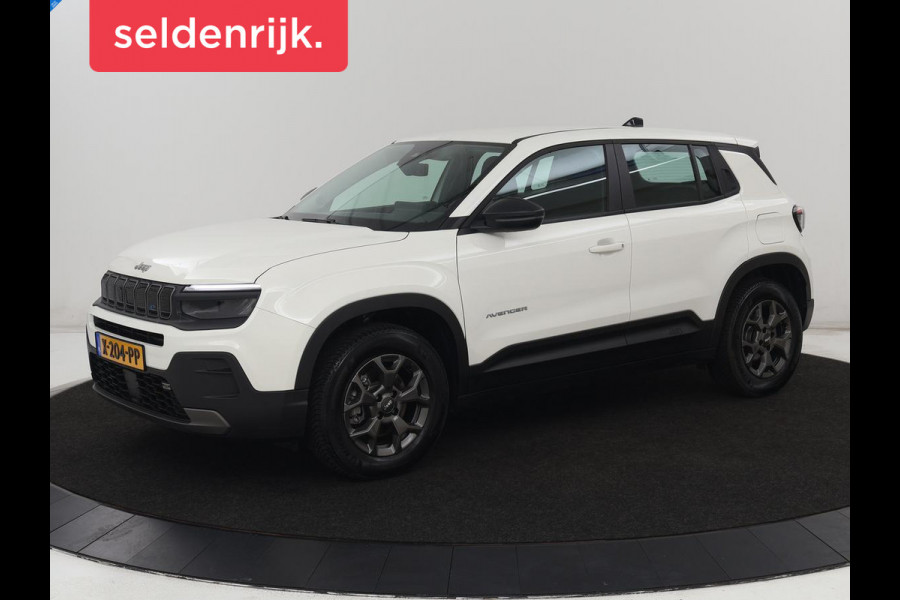Jeep Avenger Longitude 54 kWh | SOH 93% | Warmtepomp | Carplay | Navigatie | Parkeerhulp | Full LED | Climate control | Cruise control