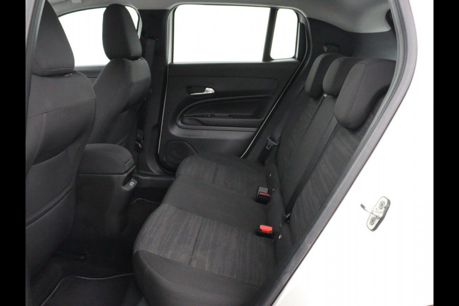 Jeep Avenger Longitude 54 kWh | SOH 93% | Warmtepomp | Carplay | Navigatie | Parkeerhulp | Full LED | Climate control | Cruise control