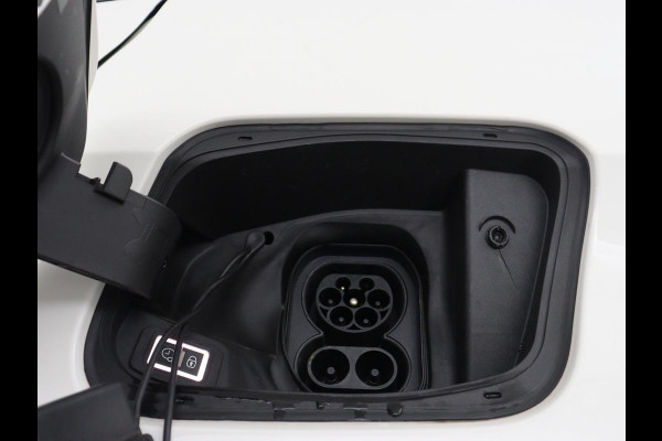 Jeep Avenger Longitude 54 kWh | SOH 93% | Warmtepomp | Carplay | Navigatie | Parkeerhulp | Full LED | Climate control | Cruise control