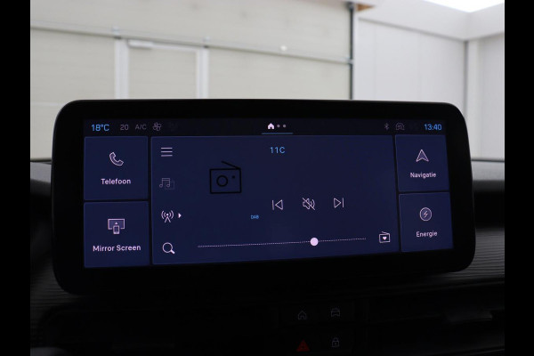 Jeep Avenger Longitude 54 kWh | SOH 93% | Warmtepomp | Carplay | Navigatie | Parkeerhulp | Full LED | Climate control | Cruise control