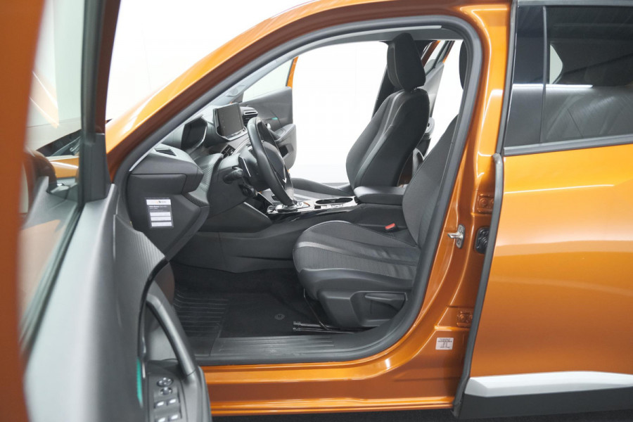 Peugeot 2008 PureTech 130 EAT8 Allure | Allseason Banden | Camera | Navigatie | Parkeersensoren