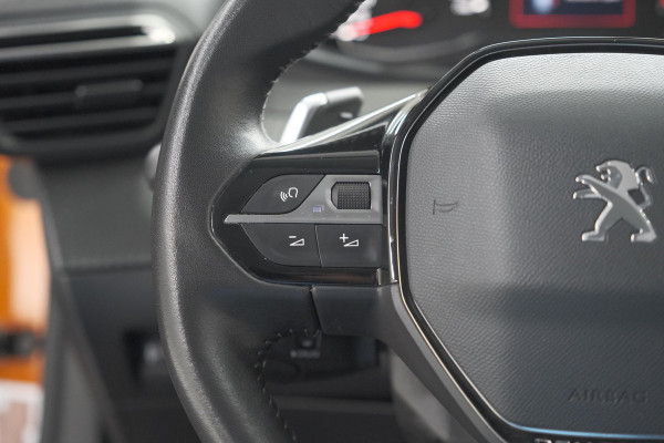 Peugeot 2008 PureTech 130 EAT8 Allure | Allseason Banden | Camera | Navigatie | Parkeersensoren