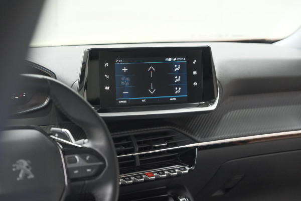 Peugeot 2008 PureTech 130 EAT8 Allure | Allseason Banden | Camera | Navigatie | Parkeersensoren