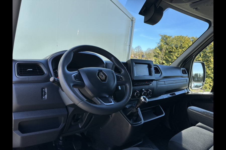 Renault Master T35 2.3 dCi 135 PK / L2H2 / 1e EIG. / TREKHAAK / 2x SCHUIFDEUR / CAMERA / AIRCO / CRUISE / BLIND SPOT