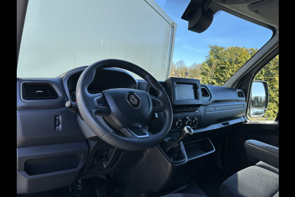 Renault Master T35 2.3 dCi 135 PK / L2H2 / 1e EIG. / TREKHAAK / 2x SCHUIFDEUR / CAMERA / AIRCO / CRUISE / BLIND SPOT