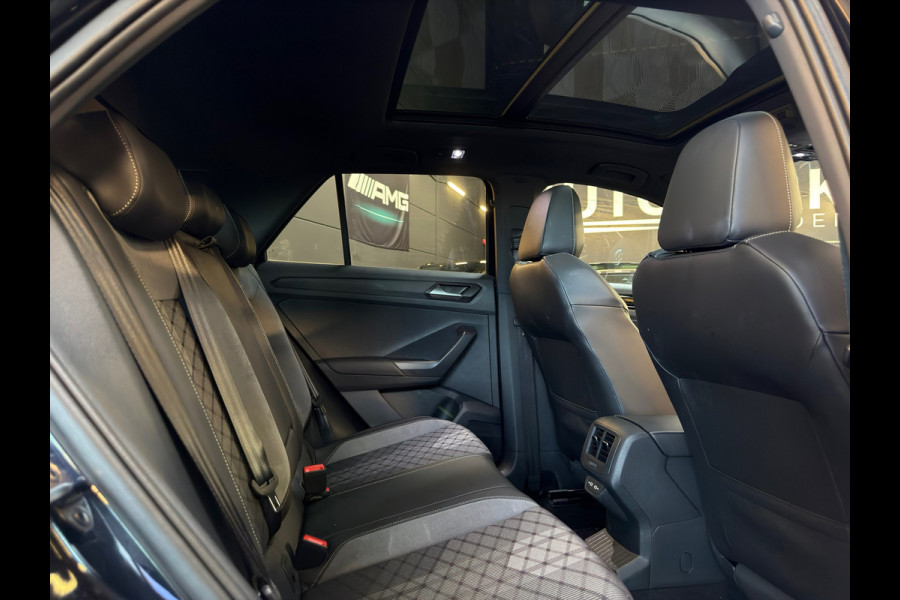 Volkswagen T-Roc GERESERVEERD! 1.5 TSI R-Line Business+ 3x R-LINE|PANO|VIRTUAL|KEYLESS|IQLIGHT|SFEERVERLICHTING|GARANTIE|