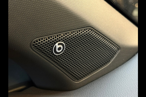 Volkswagen T-Roc GERESERVEERD! 1.5 TSI R-Line Business+ 3x R-LINE|PANO|VIRTUAL|KEYLESS|IQLIGHT|SFEERVERLICHTING|GARANTIE|