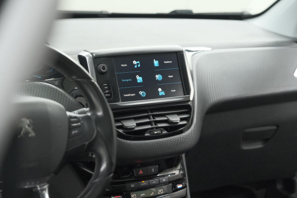 Peugeot 2008 PureTech 110 Allure | Panoramadak | Apple Carplay | Navigatie | Parkeersensoren