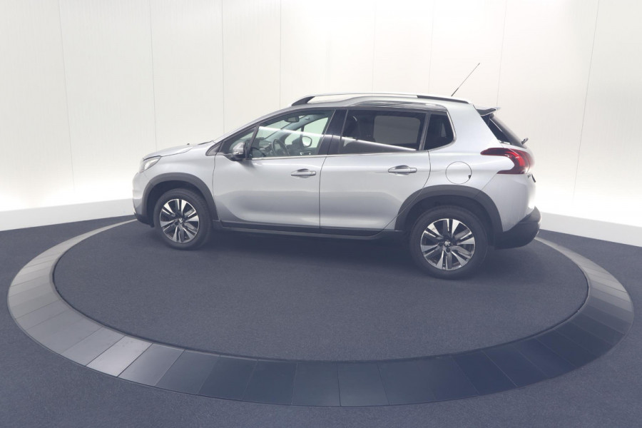 Peugeot 2008 PureTech 110 Allure | Panoramadak | Apple Carplay | Navigatie | Parkeersensoren