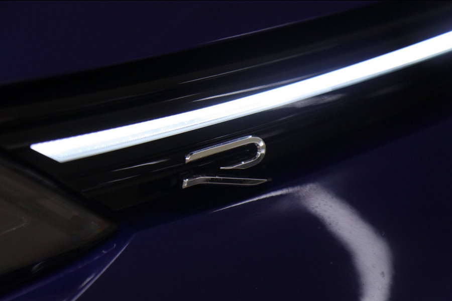 Volkswagen Golf 2.0 TSI R 4Motion PERFORMANCE/PANO/AKRA/HUD/HK/MEM/IQ/VOL