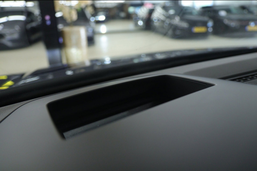 Volkswagen Golf 2.0 TSI R 4Motion PERFORMANCE/PANO/AKRA/HUD/HK/MEM/IQ/VOL