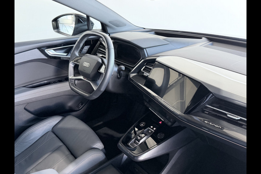 Audi Q4 e-tron 40 Launch edition S Competition 77 kWh Pan /Dak - Head Up - Trekhaak