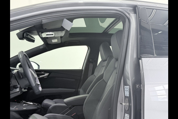 Audi Q4 e-tron 40 Launch edition S Competition 77 kWh Pan /Dak - Head Up - Trekhaak