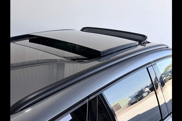 Audi Q4 e-tron 40 Launch edition S Competition 77 kWh Pan /Dak - Head Up - Trekhaak