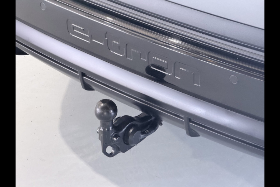 Audi Q4 e-tron 40 Launch edition S Competition 77 kWh Pan /Dak - Head Up - Trekhaak