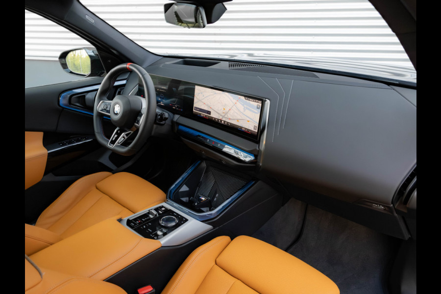 BMW X3 M50 - Individual - Pano - Standkachel - Trekhaak - Stoelventilatie