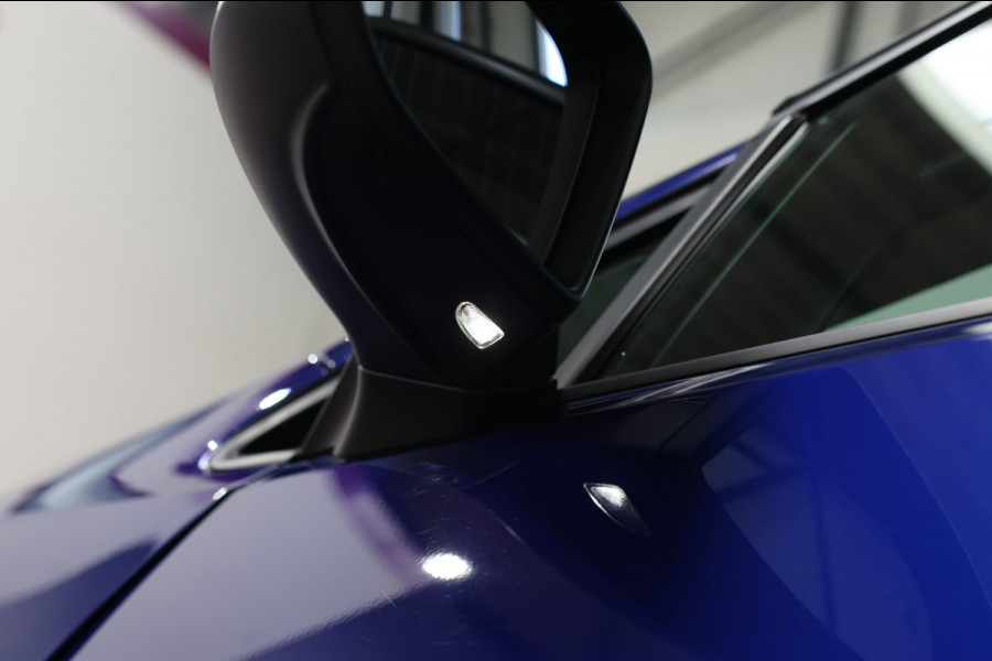 Volkswagen Golf 1.5 TSI R-Line *Pano*Dynaudio*DCC*Camera*Massage*Virtual*DSG*