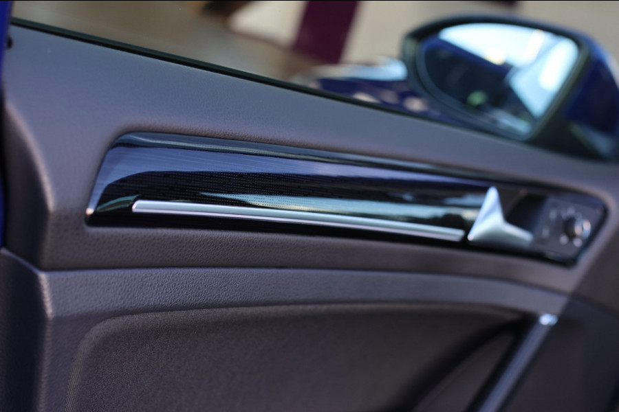 Volkswagen Golf 1.5 TSI R-Line *Pano*Dynaudio*DCC*Camera*Massage*Virtual*DSG*