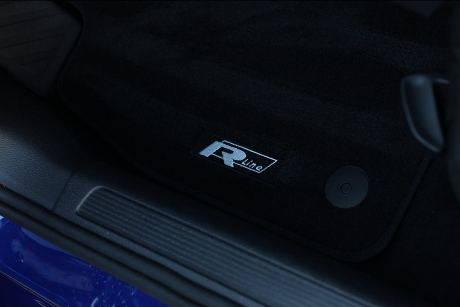 Volkswagen Golf 1.5 TSI R-Line *Pano*Dynaudio*DCC*Camera*Massage*Virtual*DSG*