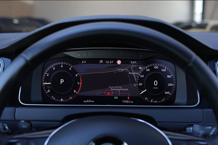 Volkswagen Golf 1.5 TSI R-Line *Pano*Dynaudio*DCC*Camera*Massage*Virtual*DSG*