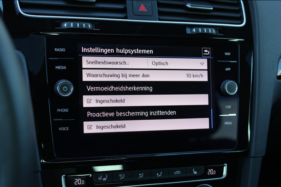 Volkswagen Golf 1.5 TSI R-Line *Pano*Dynaudio*DCC*Camera*Massage*Virtual*DSG*