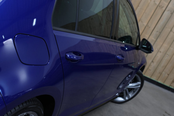 Volkswagen Golf 1.5 TSI R-Line *Pano*Dynaudio*DCC*Camera*Massage*Virtual*DSG*