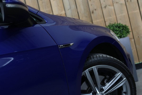 Volkswagen Golf 1.5 TSI R-Line *Pano*Dynaudio*DCC*Camera*Massage*Virtual*DSG*