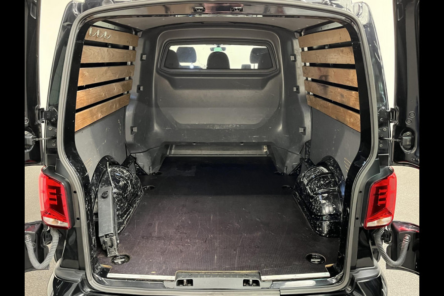 Volkswagen Transporter 2.0 TDI L2H1 28 Dubbele Cabine Highline Automaat Airco Cruise Adaptief PDC LMV