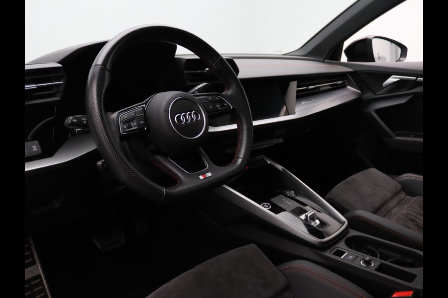 Audi A3 Sportback 35 TFSI S edition 150pk Cruise | Climate | Parkeersens. v+a | Stoelverw. | Panoramadak
