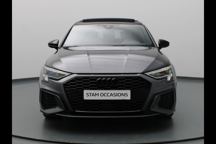 Audi A3 Sportback 35 TFSI S edition 150pk Cruise | Climate | Parkeersens. v+a | Stoelverw. | Panoramadak