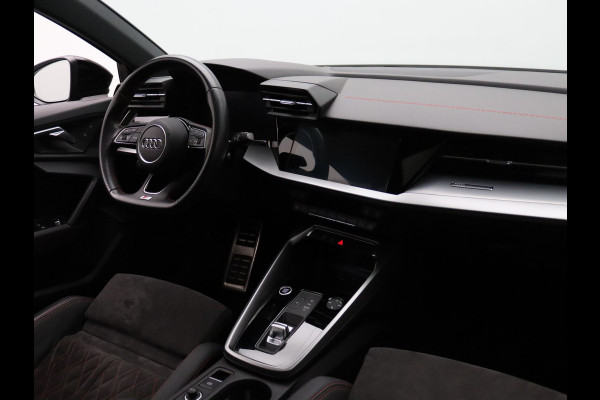 Audi A3 Sportback 35 TFSI S edition 150pk Cruise | Climate | Parkeersens. v+a | Stoelverw. | Panoramadak