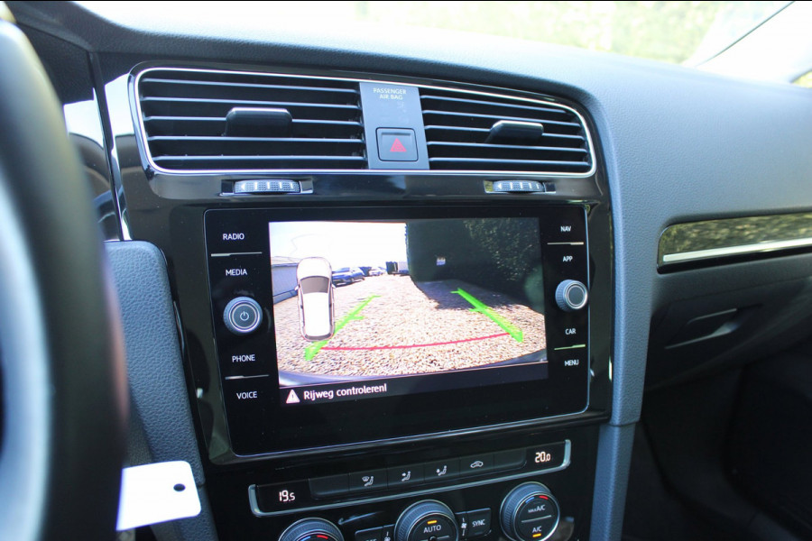 Volkswagen Golf 1.0 TSI Highline AdaptiveCruise VirtualCockpit Carplay !!NIEUWBINNEN!!