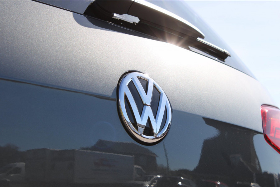 Volkswagen Golf 1.0 TSI Highline AdaptiveCruise VirtualCockpit Carplay !!NIEUWBINNEN!!