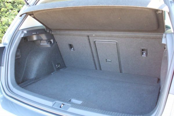 Volkswagen Golf 1.0 TSI Highline AdaptiveCruise VirtualCockpit Carplay !!NIEUWBINNEN!!