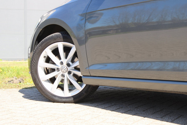 Volkswagen Golf 1.0 TSI Highline AdaptiveCruise VirtualCockpit Carplay !!NIEUWBINNEN!!