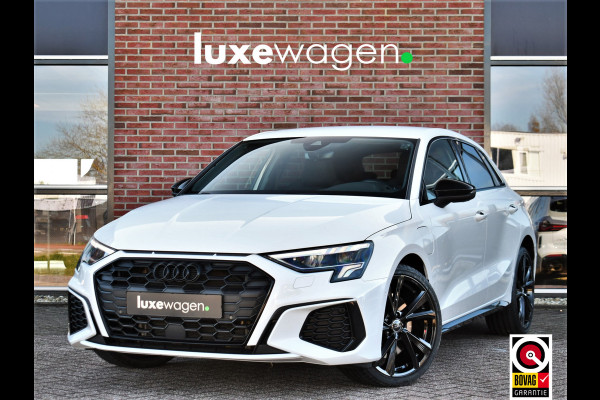 Audi A3 Sportback 45 TFSI e S-Line 19inch m-LED ACC Camera Sfeer Optic-black