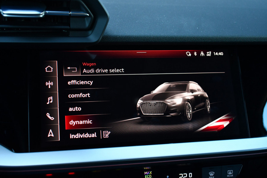 Audi A3 Sportback 45 TFSI e S-Line 19inch m-LED ACC Camera Sfeer Optic-black