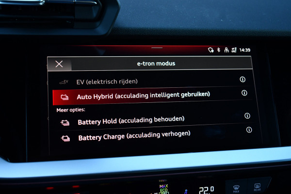 Audi A3 Sportback 45 TFSI e S-Line 19inch m-LED ACC Camera Sfeer Optic-black