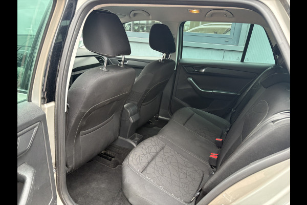 Škoda Fabia Combi 1.0 TSi 95pk Clever Plus NAVI/CARPLAY/DODEHOEK/PDC/LED/16INCH/STOELVERWARMING