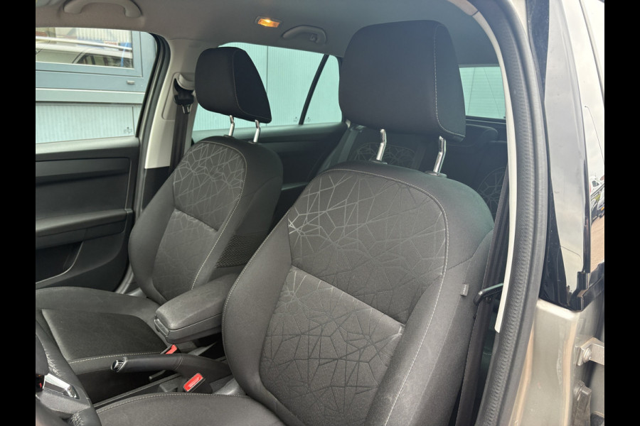 Škoda Fabia Combi 1.0 TSi 95pk Clever Plus NAVI/CARPLAY/DODEHOEK/PDC/LED/16INCH/STOELVERWARMING