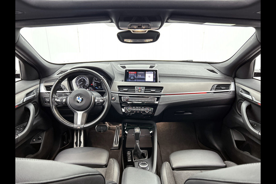 BMW X2 XDrive25e M-sport Business Edition Plus (Dealer OnderH, Panorama, Camera, PDC V+A, Camera, StoelV, Navi Prof, Etc)