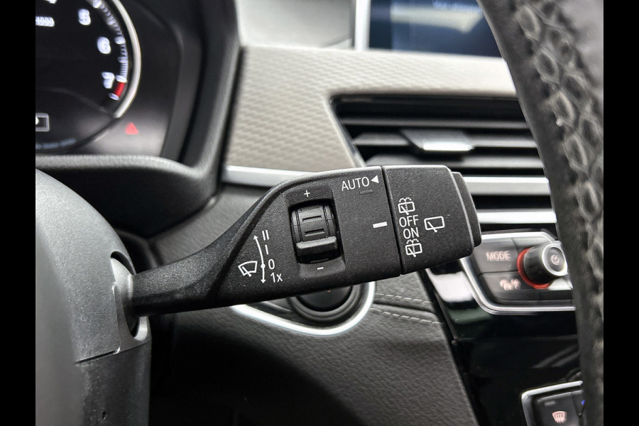 BMW X2 XDrive25e M-sport Business Edition Plus (Dealer OnderH, Panorama, Camera, PDC V+A, Camera, StoelV, Navi Prof, Etc)