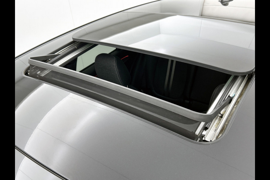 BMW X2 XDrive25e M-sport Business Edition Plus (Dealer OnderH, Panorama, Camera, PDC V+A, Camera, StoelV, Navi Prof, Etc)