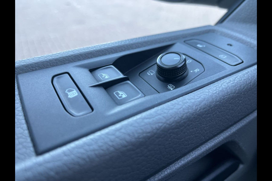 Volkswagen Transporter T6.1 2.0 TDI 150PK E6 L2 Comfortline 3p Lease €389 p/m, Airco, Carplay, PDC V+A, Onderhoudshistorie aanwezig