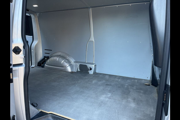 Volkswagen Transporter T6.1 2.0 TDI 150PK E6 L2 Comfortline 3p Lease €389 p/m, Airco, Carplay, PDC V+A, Onderhoudshistorie aanwezig