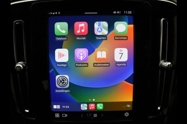 Volvo XC40 2.0 B3 Core 163pk Camera | Adapt. Cruise | Navi | Parkeersens. v+a | Trekhaak elektrisch uitklapbaar