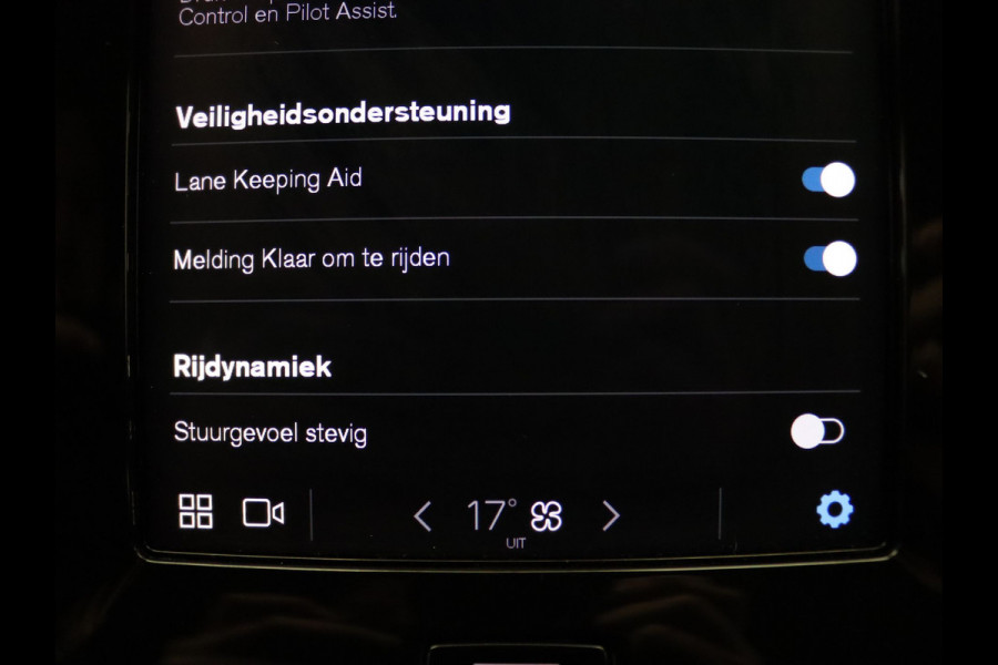 Volvo XC40 2.0 B3 Core 163pk Camera | Adapt. Cruise | Navi | Parkeersens. v+a | Trekhaak elektrisch uitklapbaar